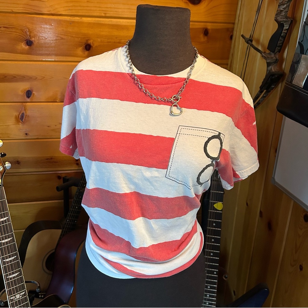 Where’s Waldo Faux Pocket W/h Glasses Short Sleeve T-Shirt Size Small